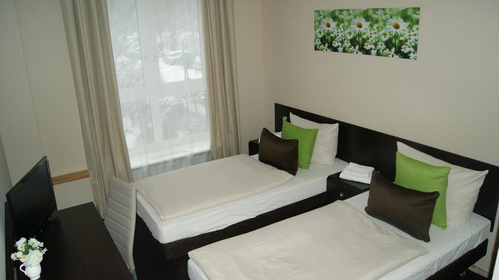 Hotel Pension Eberty Berlin Luaran gambar