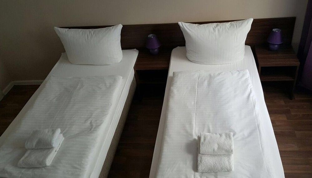 Hotel Pension Eberty Berlin Luaran gambar